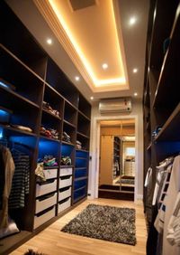 Большая открытая гардеробная комната с комбинированным наполнением Шымкент