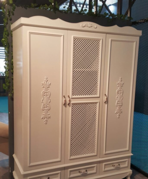 Распашные двери с декоративными накладками Шымкент